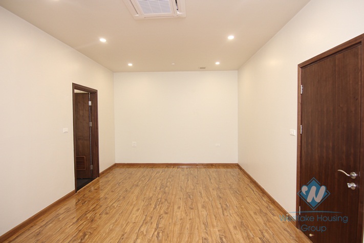 02 floor apartment with swimming for rent in Xuan dieu st, Tay Ho district 